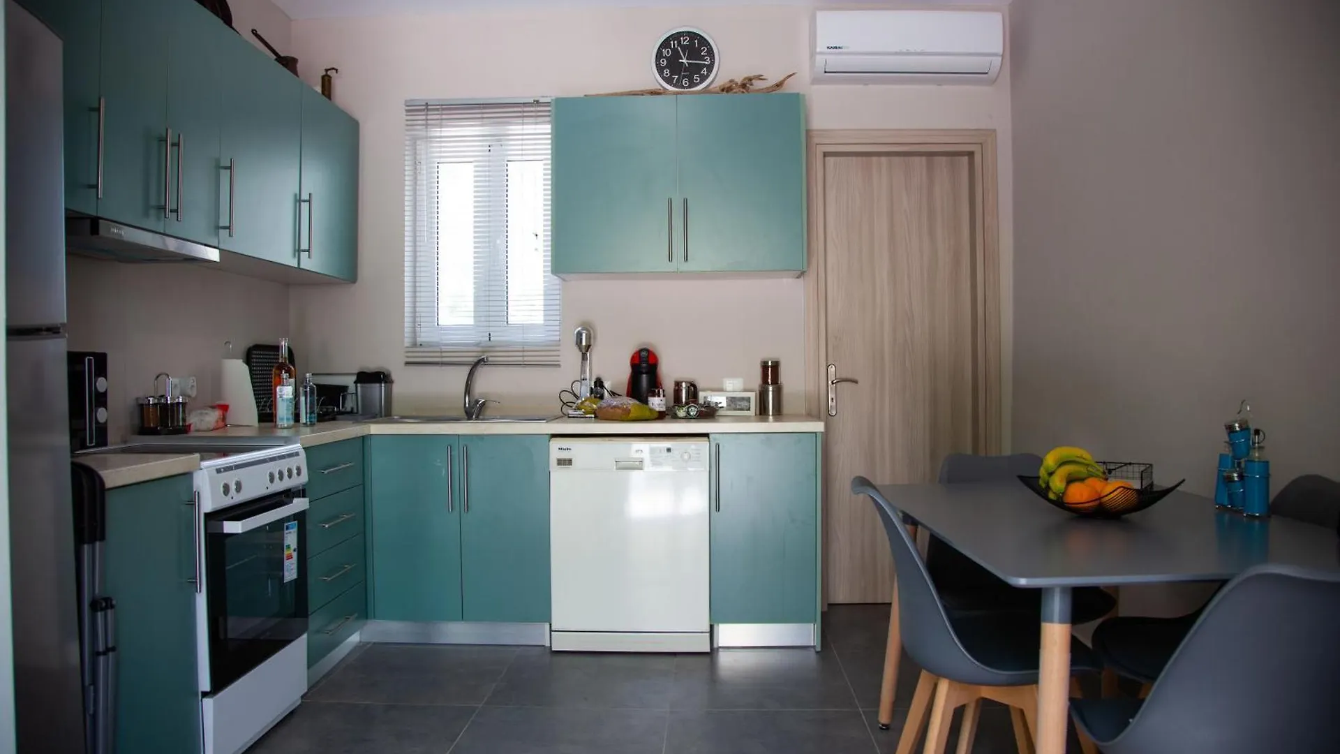 Elsie'S Home Travliata 0*,  Grecia